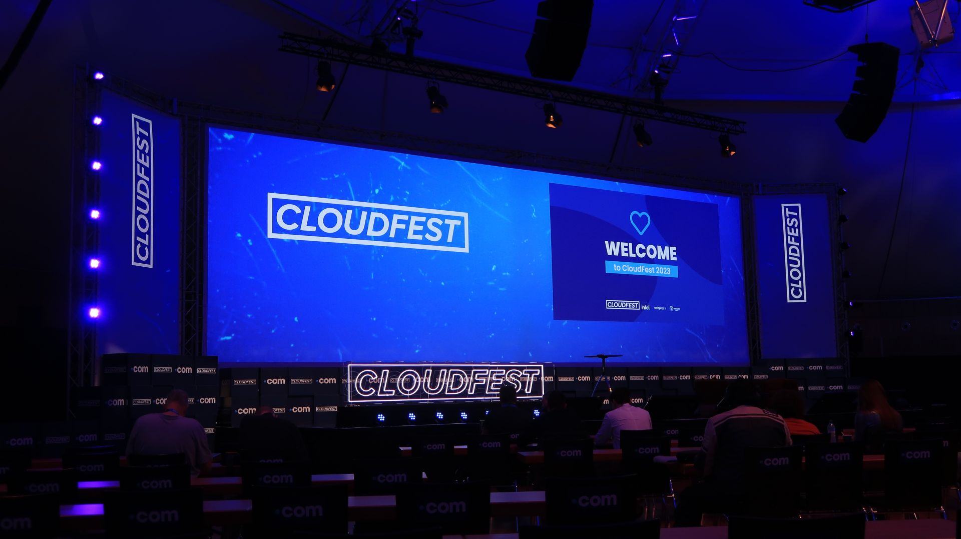 Cloudfest .com-Stage in den ersten Stunden